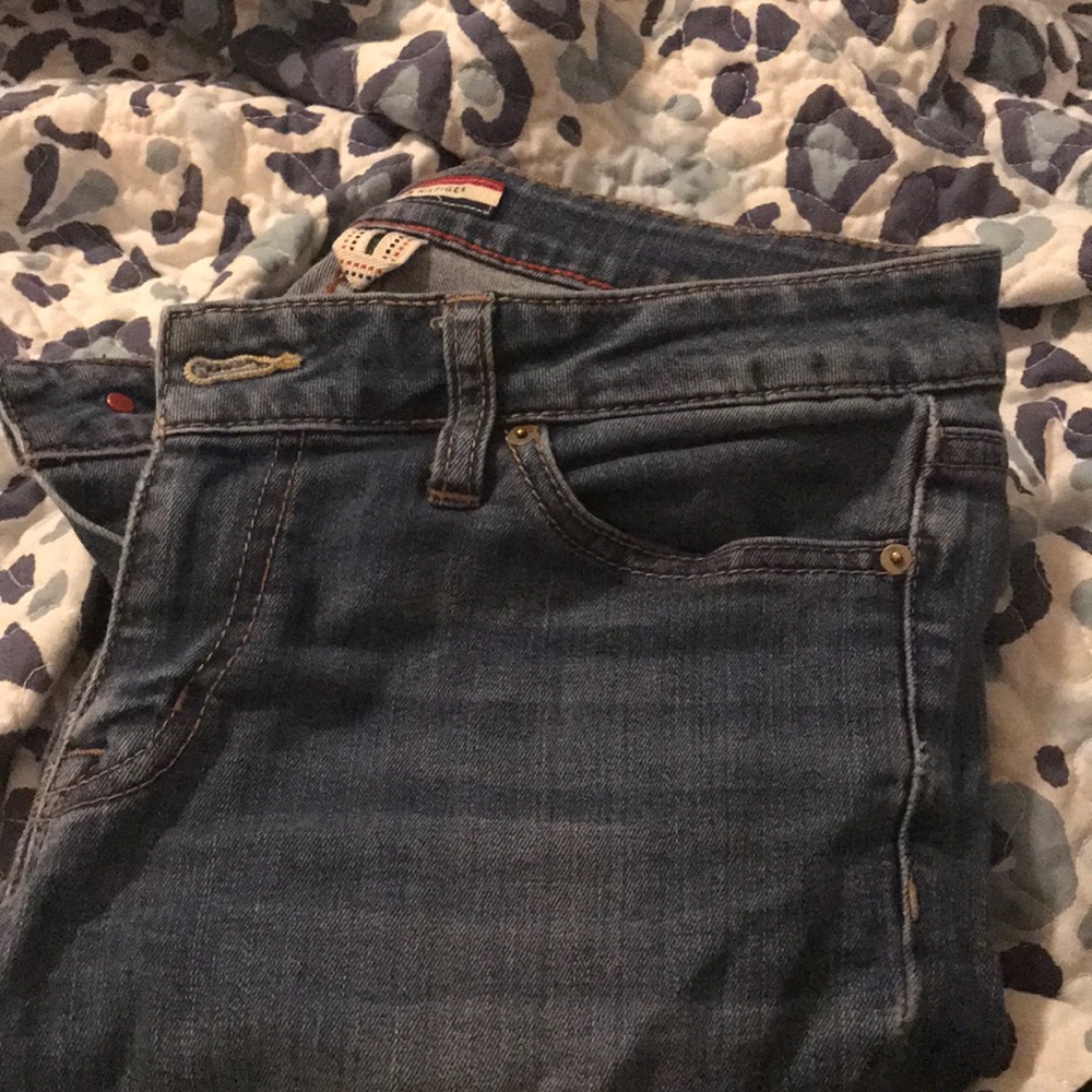 TOMMY HILFIGER JEANS